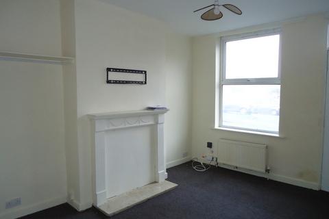 4 bedroom terraced house to rent, Ingleton Street, Leeds LS11