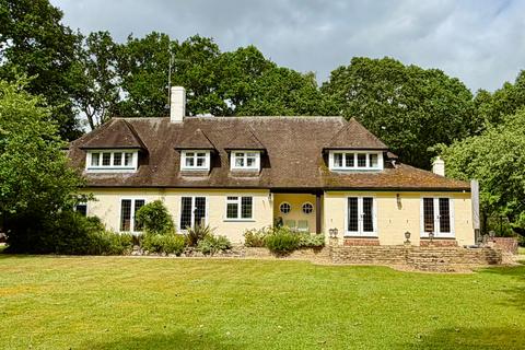 4 bedroom country house for sale, Crow Hill, New Forest, BH24 3DQ