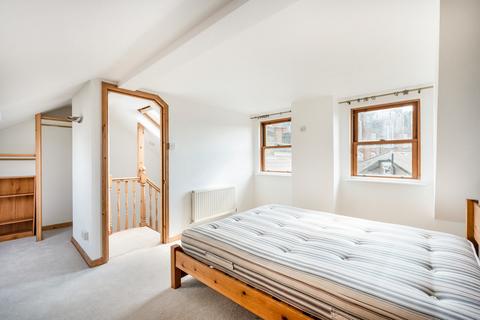 2 bedroom apartment to rent, Silverthorne Road, Battersea SW8