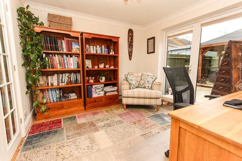 4 bedroom detached house for sale, Bourton Way, Wellingborough NN8