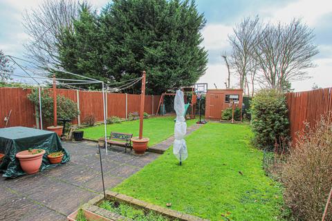 4 bedroom semi-detached house for sale, Mountfield Road, Irthlingborough NN9
