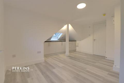 Studio to rent - Northolt, UB5