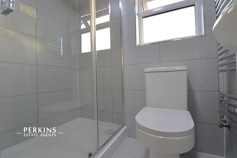 undefined, Northolt, UB5