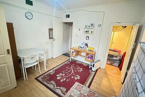 undefined, Myrtle Road, Hounslow