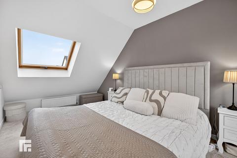 3 bedroom end of terrace house for sale, Rhodfa Hughes, Old St. Mellons, Cardiff