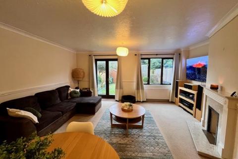 3 bedroom terraced house to rent, Barley Court, Saffron Walden