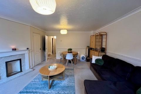 3 bedroom terraced house to rent, Barley Court, Saffron Walden