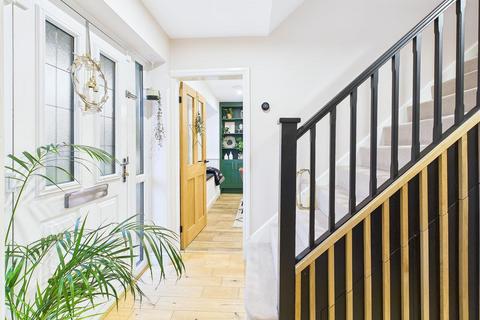 4 bedroom detached house for sale, Eliot Close, Armitage, Rugeley