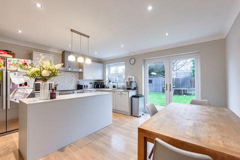 3 bedroom detached house for sale, Milton Hall Close, Southend-on-sea, SS3