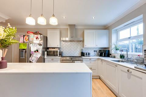 3 bedroom detached house for sale, Milton Hall Close, Southend-on-sea, SS3
