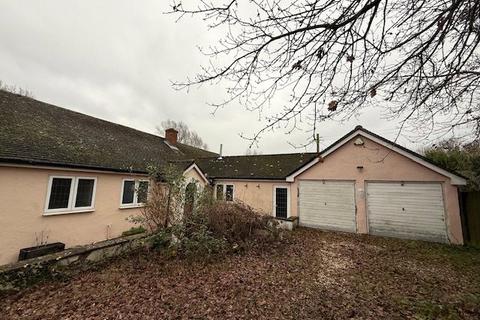 3 bedroom bungalow for sale - Mount Bures, Bures, Essex