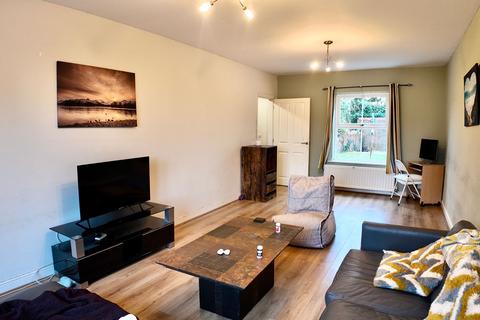 4 bedroom detached house for sale, Blacksmith Close, Oakdale, NP12