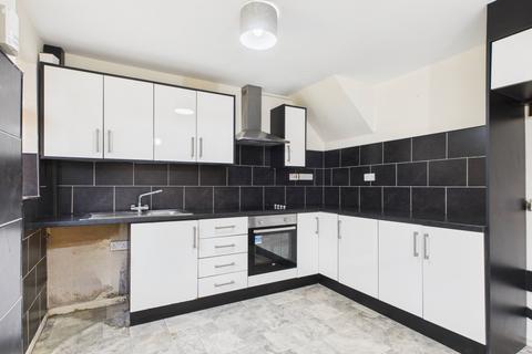 3 bedroom semi-detached house to rent, Keble Close , Stamford , Lincolnshire, PE9