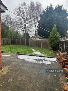 4 bedroom detached house to rent, Pine Tree Avenue, Leicester, LE5