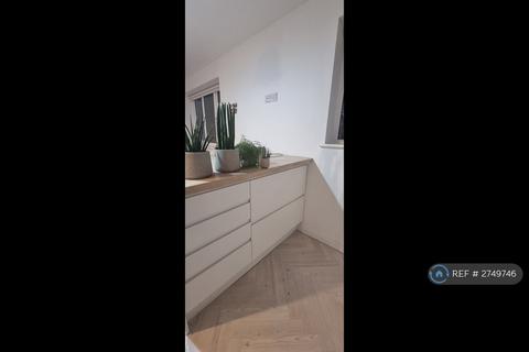 1 bedroom flat to rent, Telegraph Place, London, E14