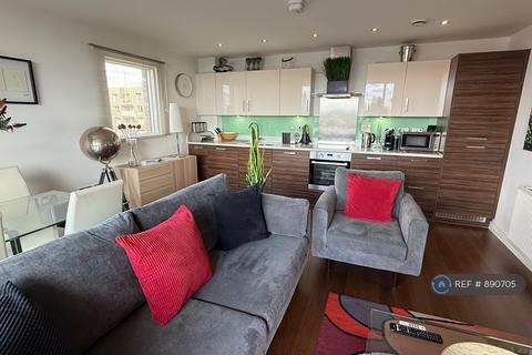 1 bedroom flat to rent, Albany Road, London, SE5