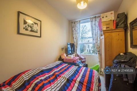 2 bedroom flat to rent, London Road, Cheltenham, GL52