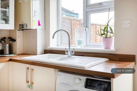 2 bedroom terraced house to rent, Parsons Mead, Abingdon, OX14