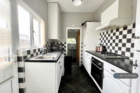 1 bedroom in a house share to rent, Sturgess Street, Stoke-On-Trent, ST4