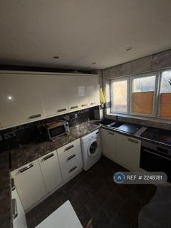 1 bedroom in a flat share to rent, St Hugh's Rd, London, SE20
