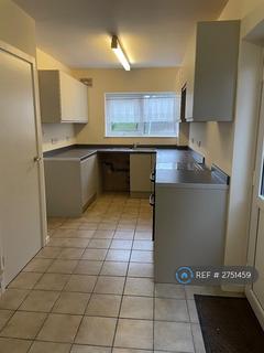 3 bedroom semi-detached house to rent, Kitwell Lane, Birmingham, B32