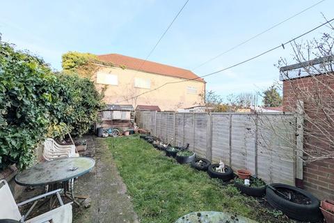 3 bedroom terraced house for sale, PATRICK STREET, GRIMSBY