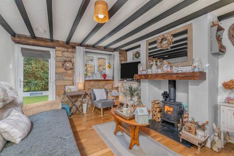 2 bedroom cottage for sale, Lower Terrace, Avon Dassett