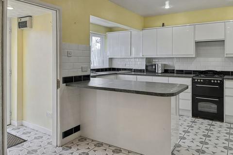 3 bedroom semi-detached house for sale, Nelson Close - No Onward Chain - Detached Garage