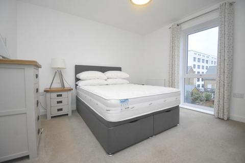 2 bedroom apartment to rent, James Road, Basingstoke RG21