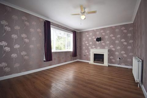 4 bedroom house to rent, Keats Close, Basingstoke RG24