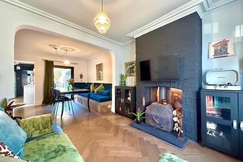 2 bedroom end of terrace house for sale - Old Town, Swindon SN1