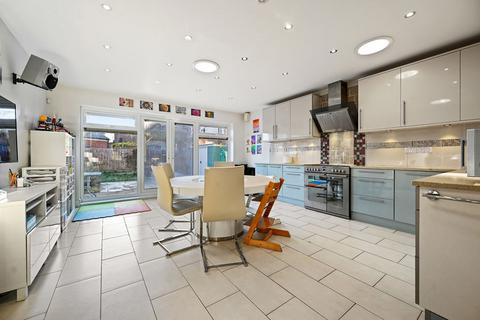 4 bedroom end of terrace house for sale, Beaumont Avenue, North Harrow