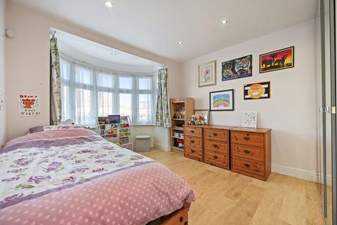 4 bedroom end of terrace house for sale, Beaumont Avenue, North Harrow