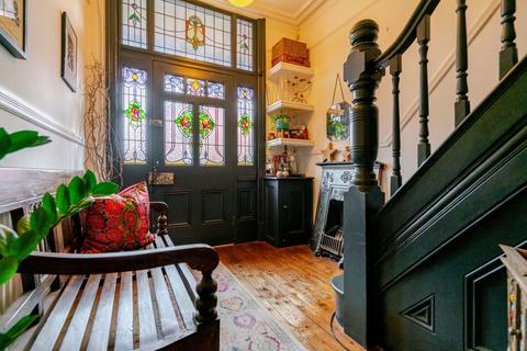 3 bedroom semi-detached house for sale, Arliss Avenue, Manchester M19