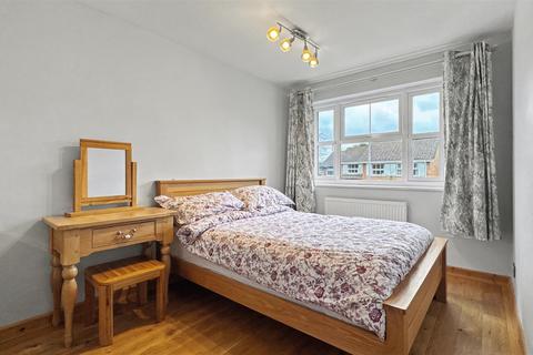 undefined, Langdale Close, Farnborough