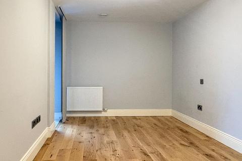 2 bedroom apartment to rent, Eastcote Avenue, Sudbury, Greenford UB6