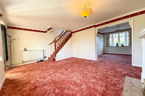 3 bedroom semi-detached house for sale, Turnpike Drive, Warden Hills, Luton, Bedfordshire, LU3 3RQ