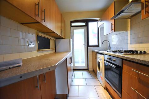 4 bedroom terraced house to rent, Queenswood Avenue, Thornton Heath, CR7