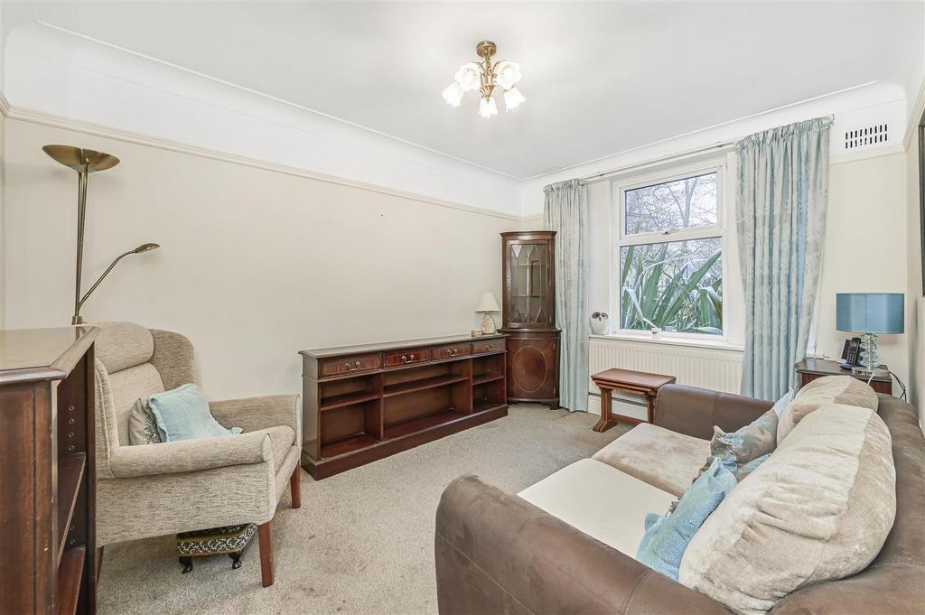 James Anderson - Rosemary Gardens London SW14 7 HD
