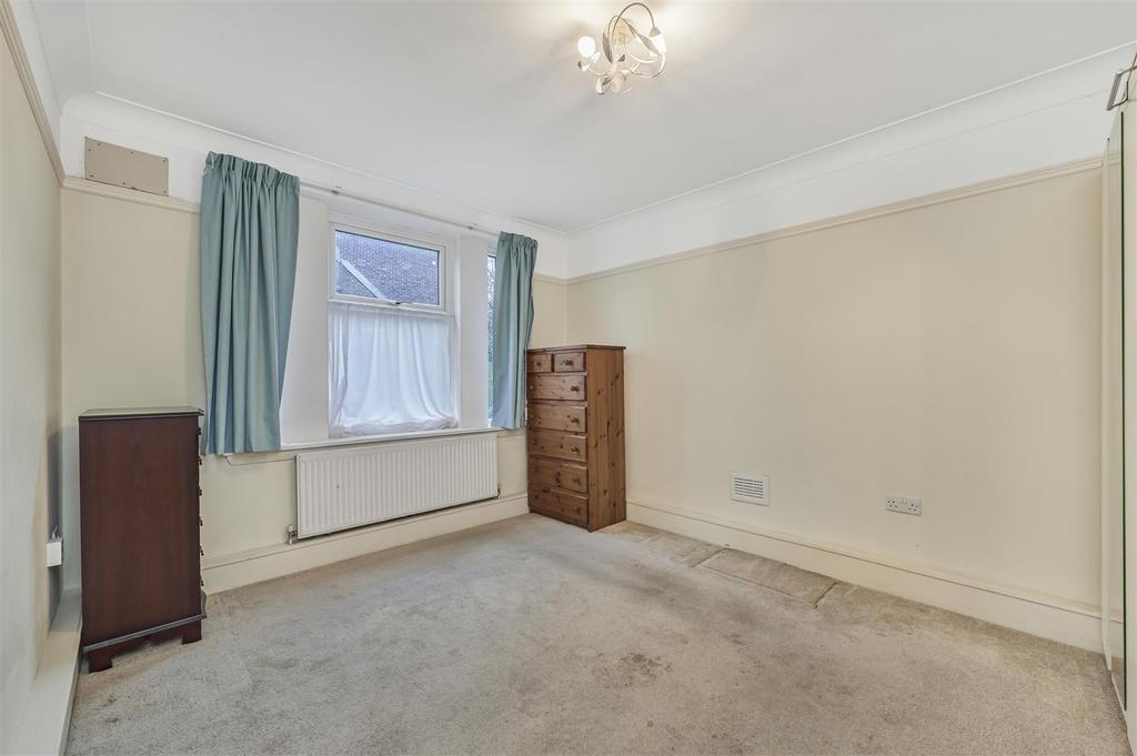 James Anderson - Rosemary Gardens London SW14 7 HD