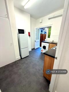 1 bedroom flat to rent, Ravenhill Road, London, E13