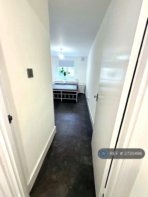 Large Bedroom