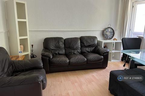 2 bedroom flat to rent, Moreton Road, London, N15