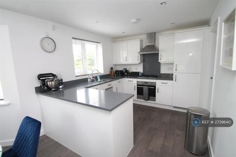 3 bedroom detached house to rent, Martineau Drive, Birmingham, B32