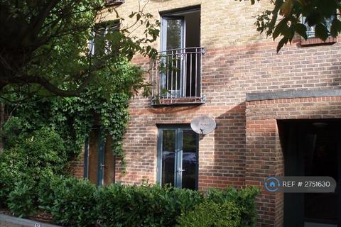 2 bedroom flat to rent, Durward Street, London, E1