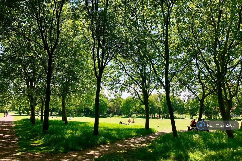 Mile End Park (5 Mins Walk)