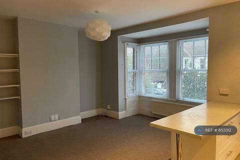 2 bedroom flat to rent, Ditchling Road, Brighton, BN1