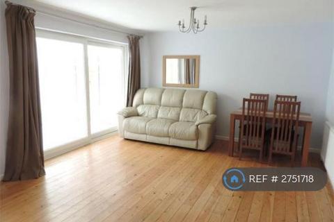 3 bedroom end of terrace house to rent, Seneschal Road, Coventry, CV3
