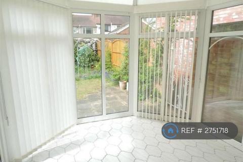 3 bedroom end of terrace house to rent, Seneschal Road, Coventry, CV3
