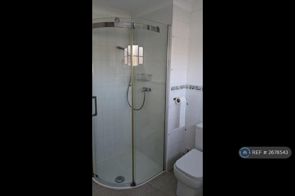 Upstairs Bathroom